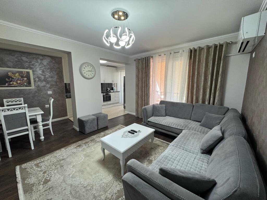 🏠 Appartamento 2+1 in affitto – Selvia, Tirana     💰 Prezzo: 900 Euro al mese