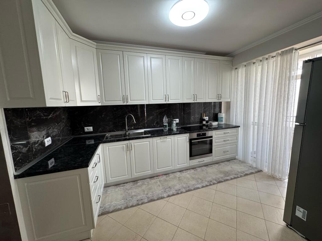 🏠 Appartamento 2+1 in affitto – Selvia, Tirana     💰 Prezzo: 900 Euro al mese