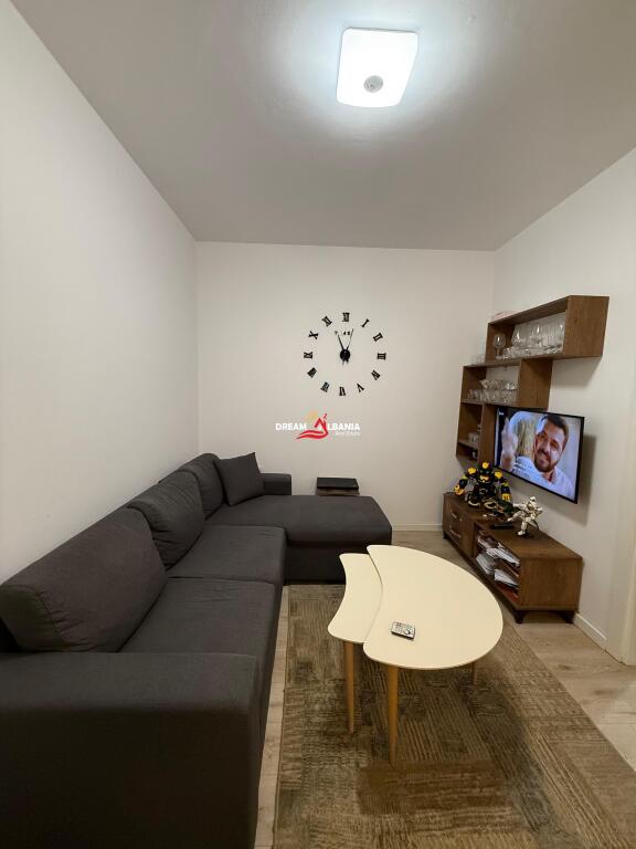 Appartamento 1+1 in vendita, Via 5 Maji, vicino a Black Stone, Tirana (ID 41111116)