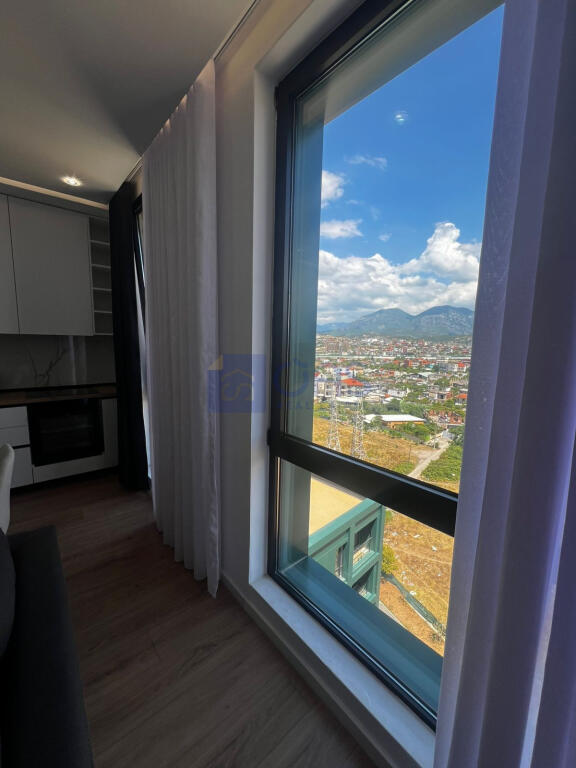 Jepet me qera super apartament 1+1 tek Bulevardi i Ri