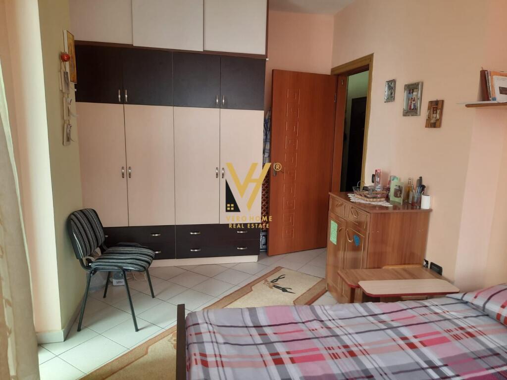 SHITET APARTAMENT 2+1+BLK NE YZBERISHT, PRANË PASTIÇERI NELA 12.000.000 LEKE