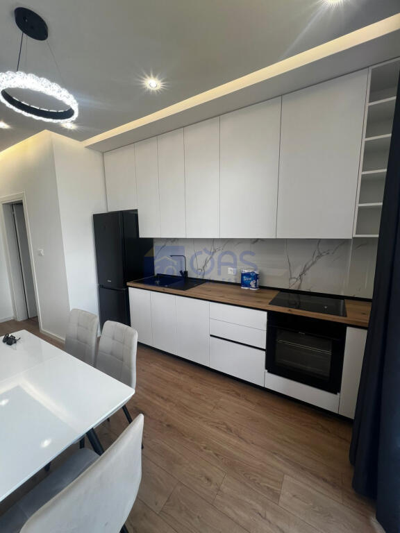 Jepet me qera super apartament 1+1 tek Bulevardi i Ri