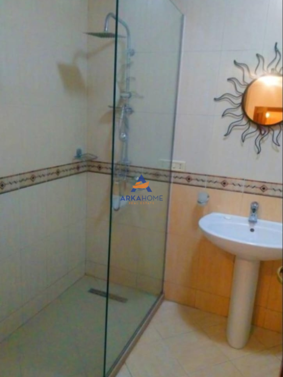 APPARTAMENTO IN AFFITTO 2+1+BALCONE "CENTRO, VIA SULEJMAN PASHA" 750 EURO.