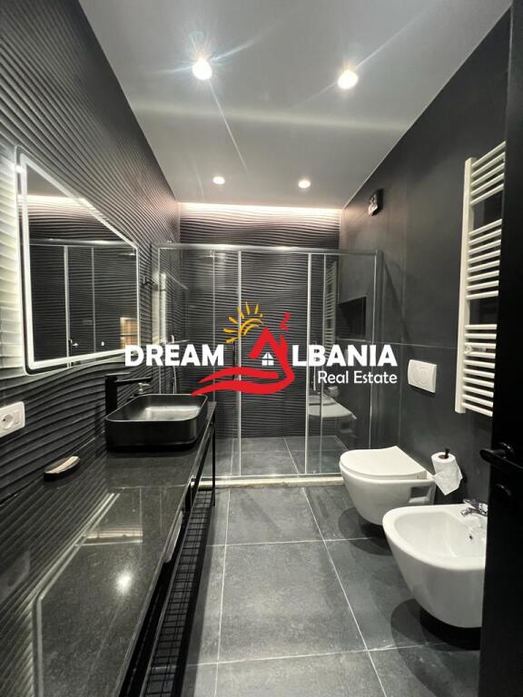 2+1 apartment for rent on Barrikadave street near Skëndërbeu square in Tirana (ID 42215351)