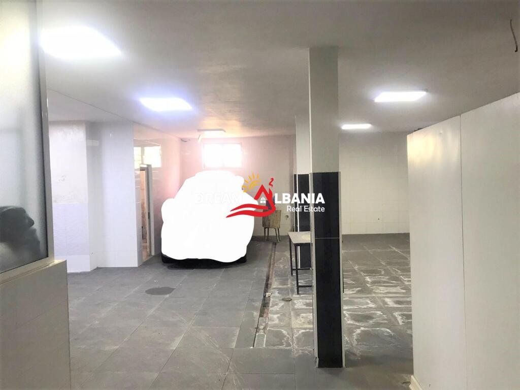 Magazzino con camera frigorifera in affitto vicino all'Hotel Continental a Vore (ID 4281168)