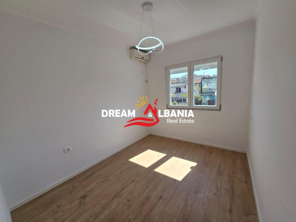 Appartamento 2+1 in Vendita in Via Bardhyl Strada Principale (ID 4129533)