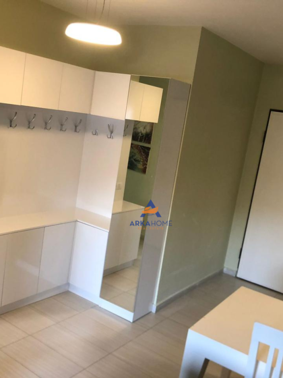 JEPET ME QERA APARTAMENT 2+1+BALLKON "STADIUMI DINAMO " 80000 LEKE