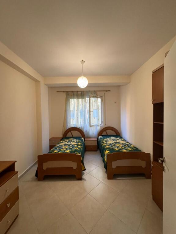 Apartament 2+1 me qera tek Komuna e Parisit/Eleonora (55,000 Leke