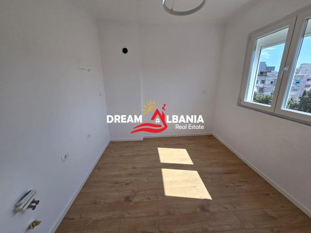 Appartamento 2+1 in Vendita in Via Bardhyl Strada Principale (ID 4129533)