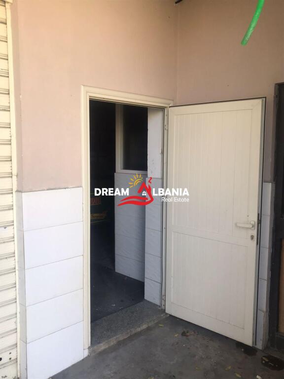 Magazzino con camera frigorifera in affitto vicino all'Hotel Continental a Vore (ID 4281168)