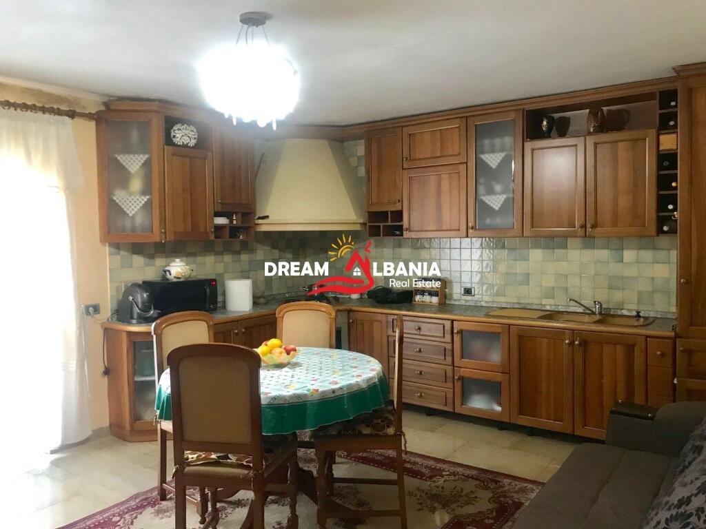 Apartment 3+1 for rent at Mozaiku in Tirana (ID 4239067)