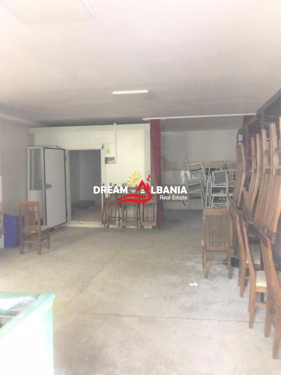 Magazzino con camera frigorifera in affitto vicino all'Hotel Continental a Vore (ID 4281168)