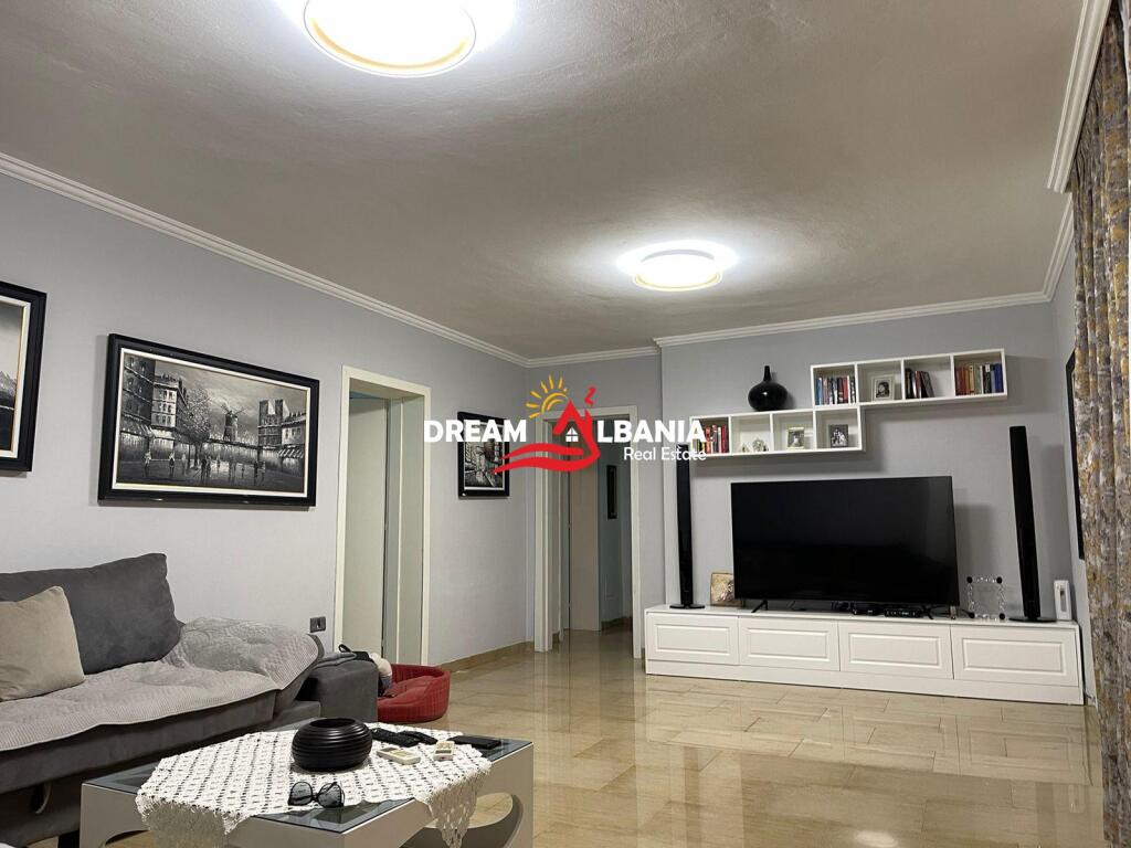 Apartment 3+1 for rent at Mozaiku in Tirana (ID 4239067)