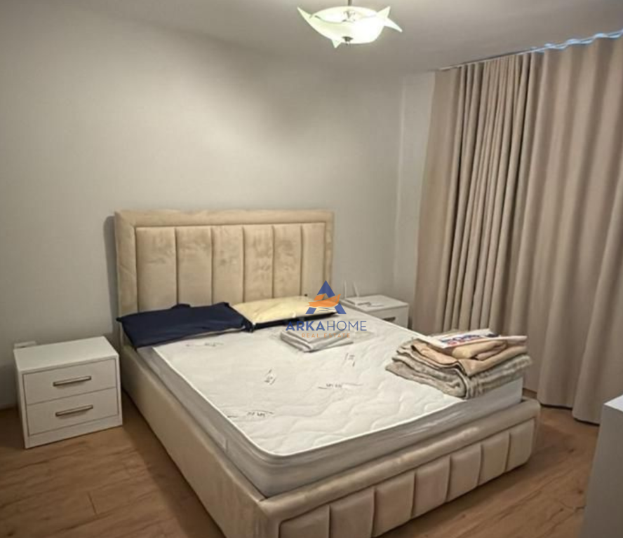 AFFITTASI APPARTAMENTO 1+1+BALCONE "PIAZZA WILLSON" 700 EURO.