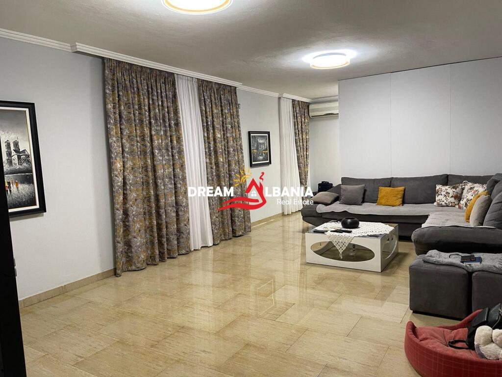 Apartment 3+1 for rent at Mozaiku in Tirana (ID 4239067)