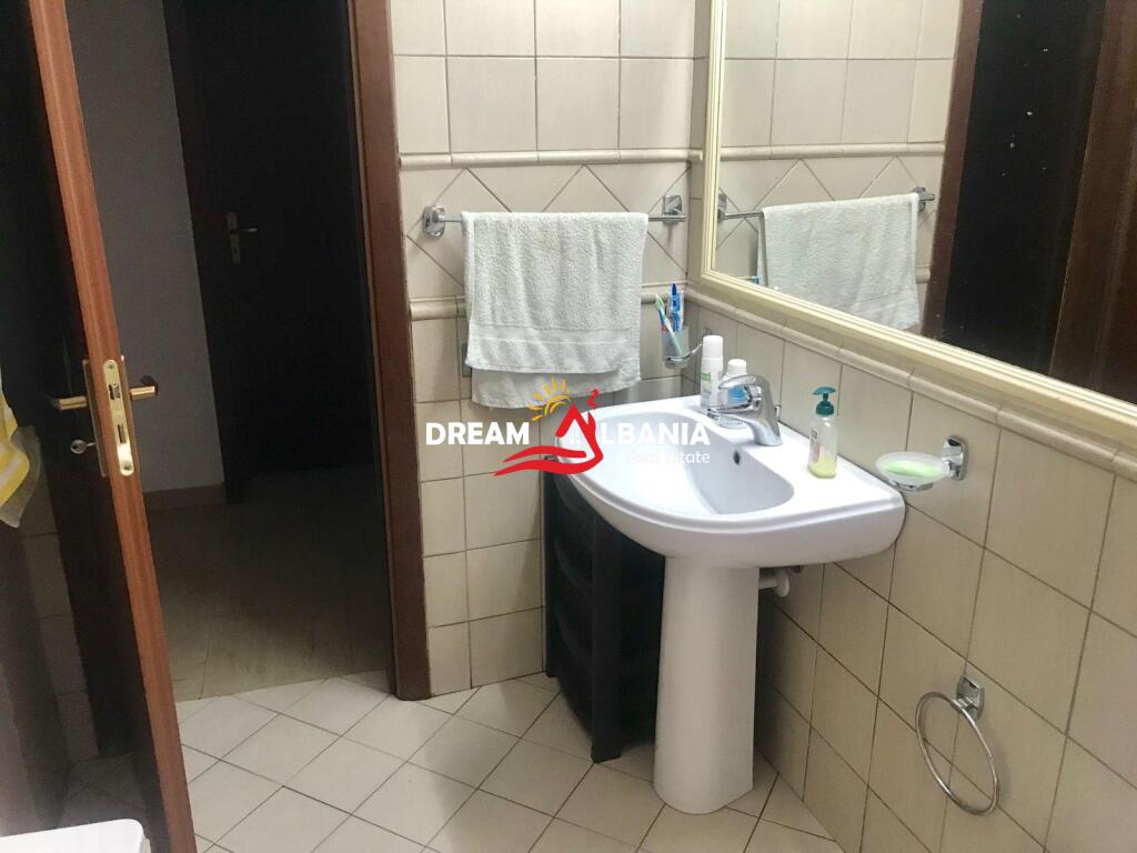 Apartment 3+1 for rent at Mozaiku in Tirana (ID 4239067)