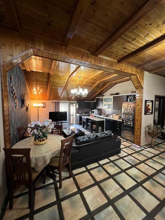 Apartment 3+1+2 for sale  Former Electric Market, Elbasan Street