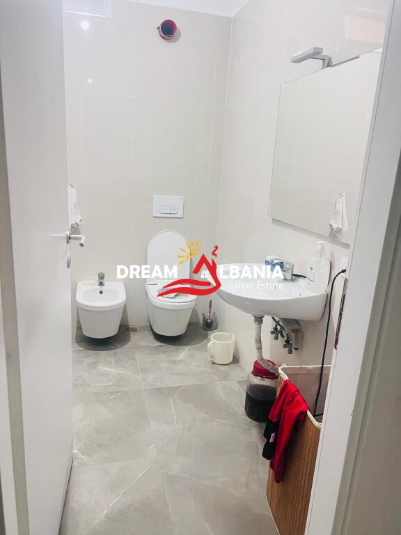Appartamento 2+1+2 in vendita a 5 Maji vicino alla scuola Tirana Jone (ID 41212030)