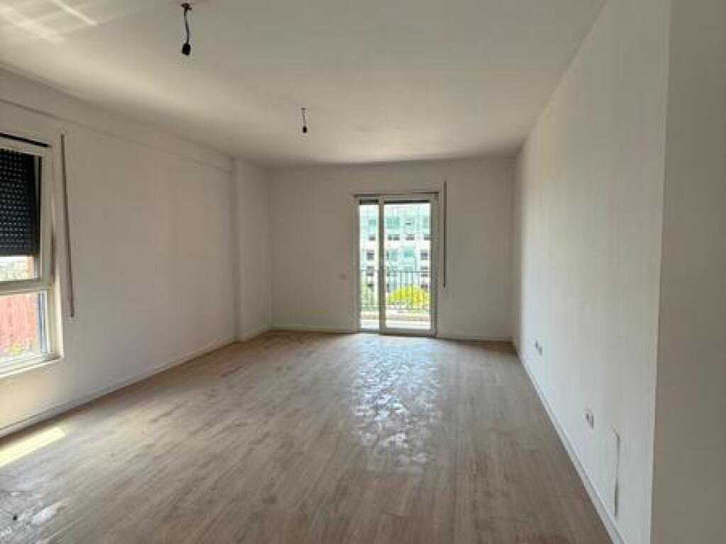 Appartamento 2+1, in vendita a Paskuqan