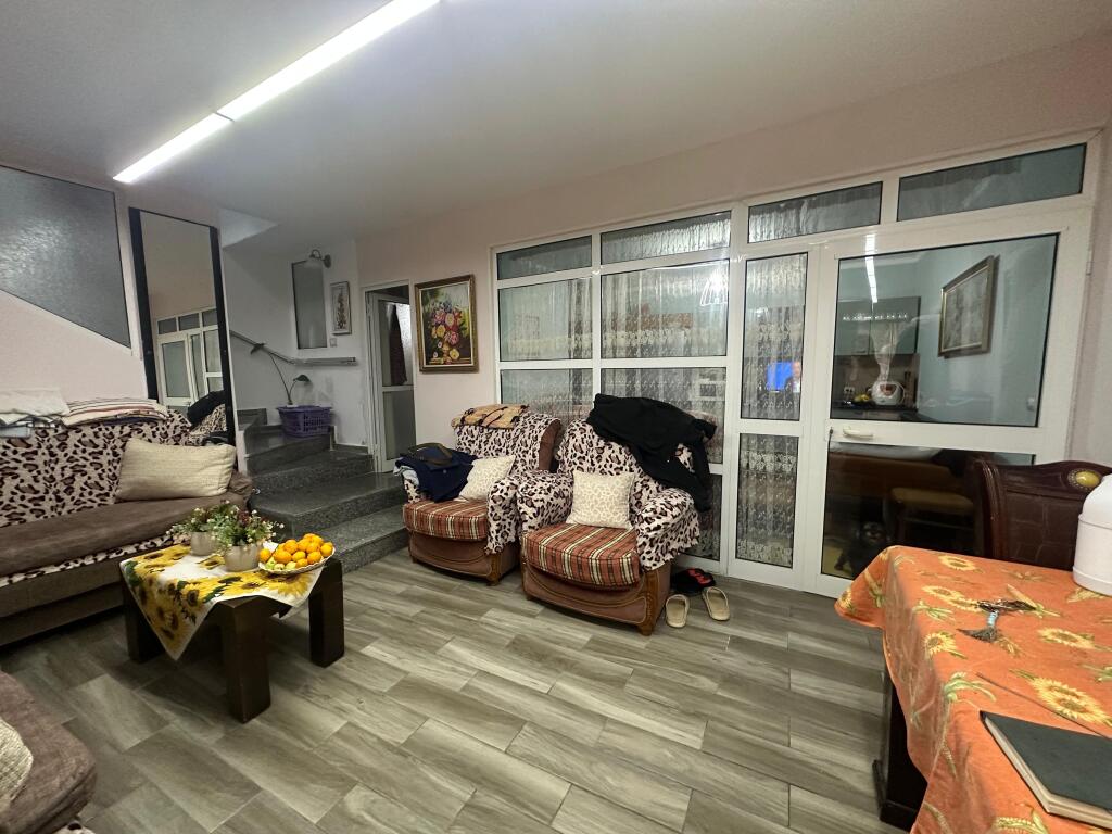 3-storey villa for rent at Pediatrics