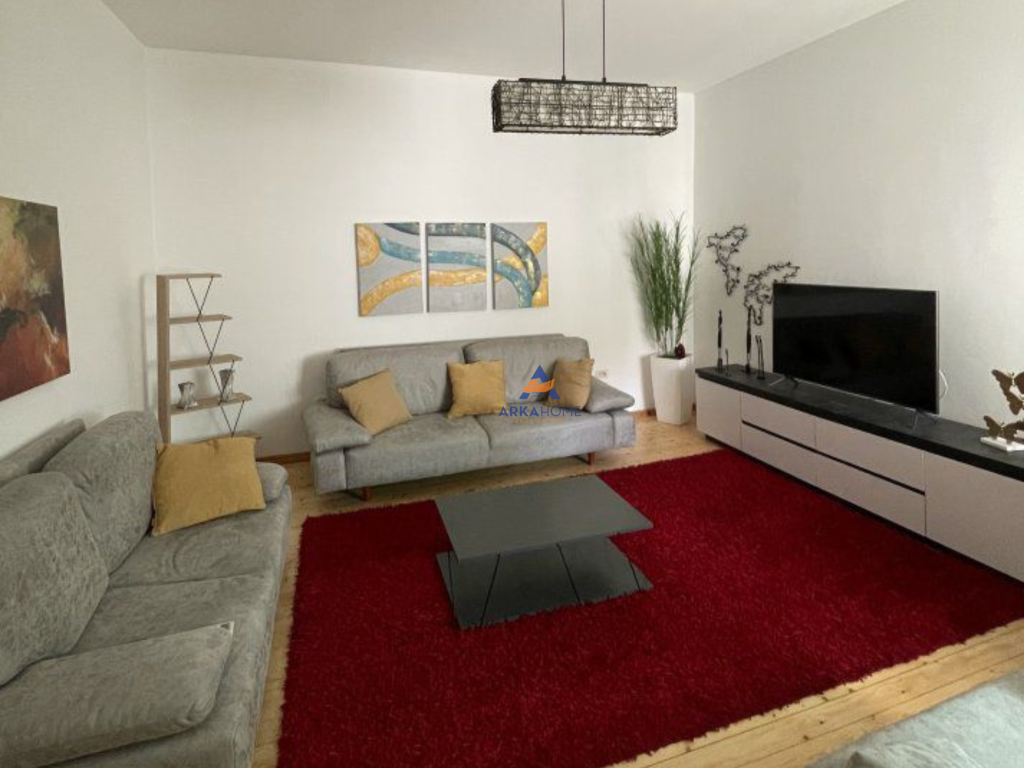 FOR RENT APARTMENT 1+1+YARD "MYSLYM SHYRI" 600 EURO (PARKING INCLUDED).