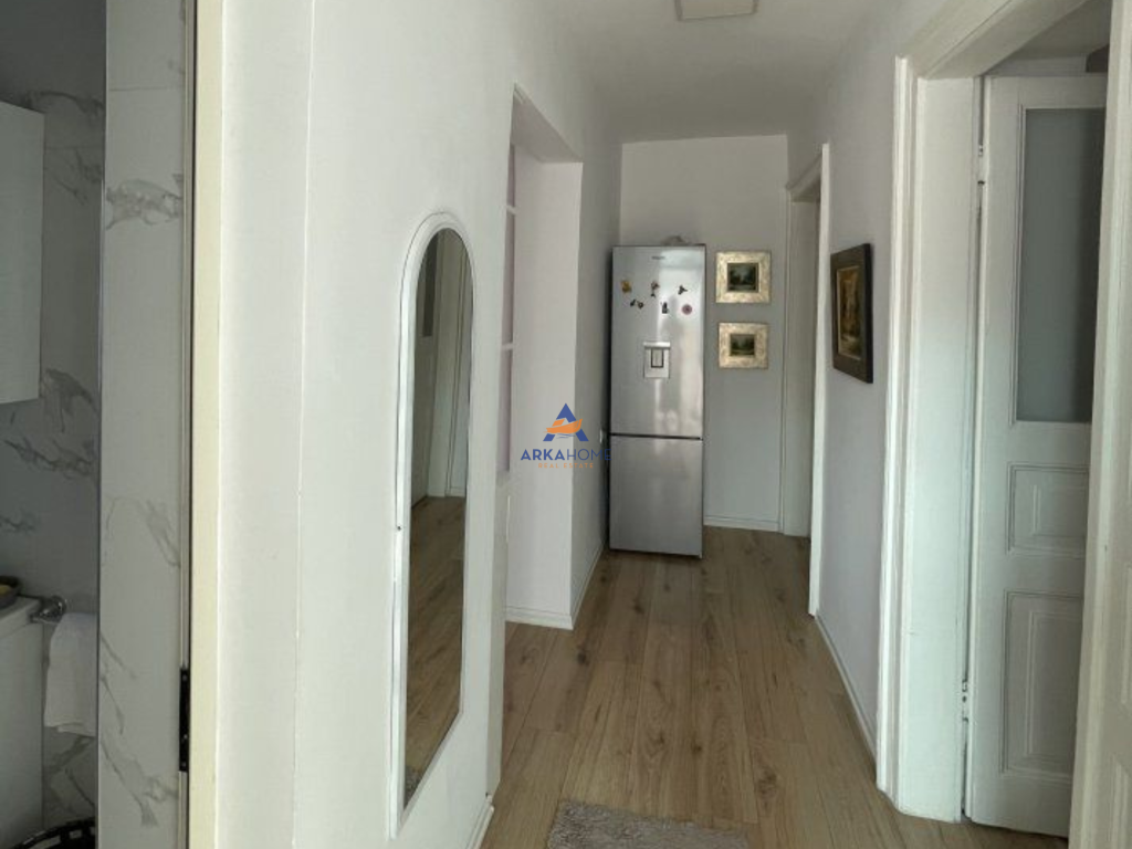 FOR RENT APARTMENT 1+1+YARD "MYSLYM SHYRI" 600 EURO (PARKING INCLUDED).