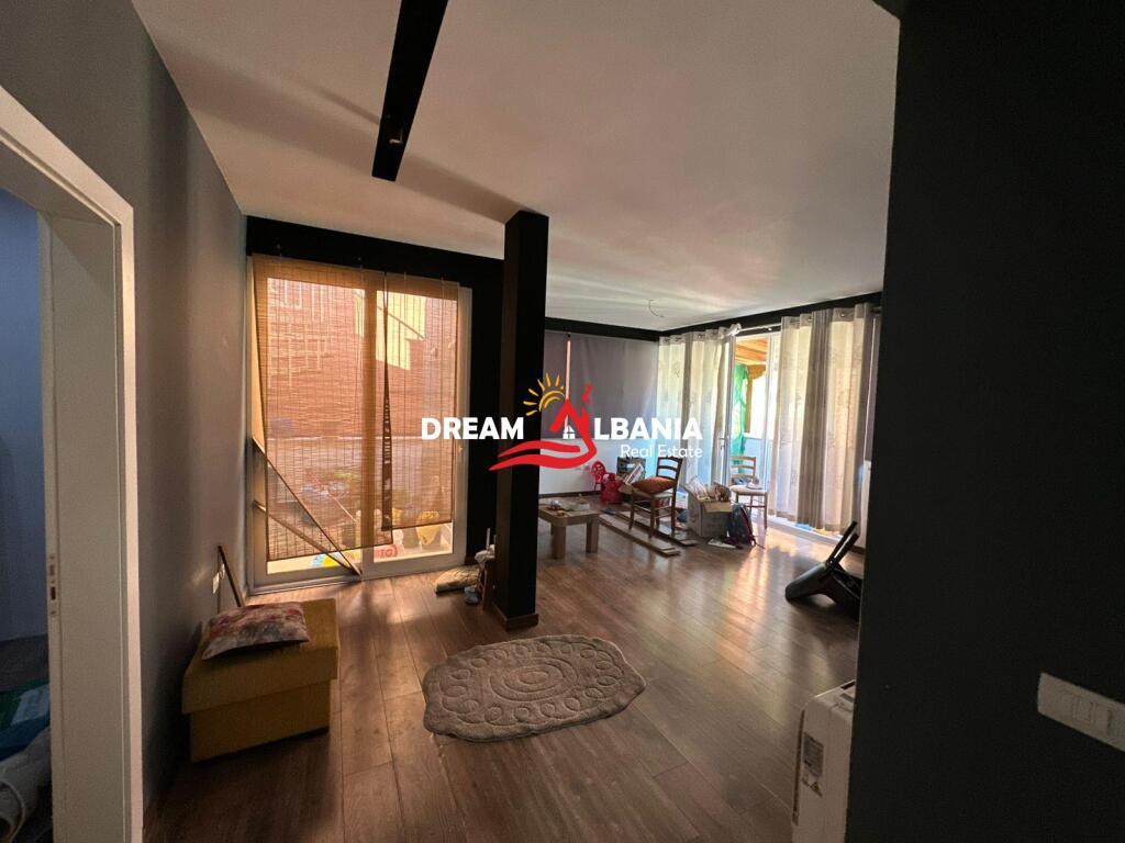 Apartment 3+1+2+verandas for sale at Tirana Golden Park near Amerikan 3 (ID 4131464)