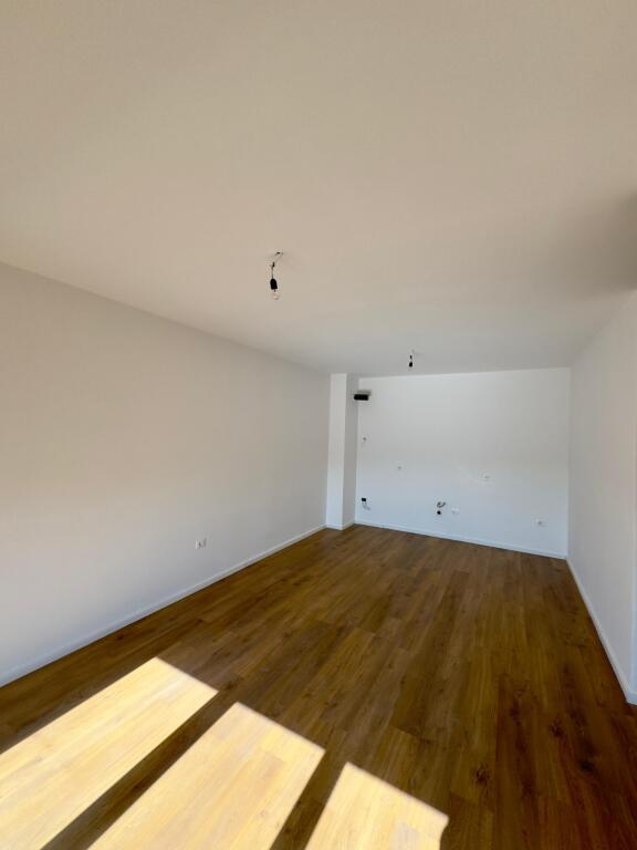 Apartament 1+1 +Ballkon me qera tek "Tirana Trio Tower Residence", Don Bosko - Tirane (ID 42111437)