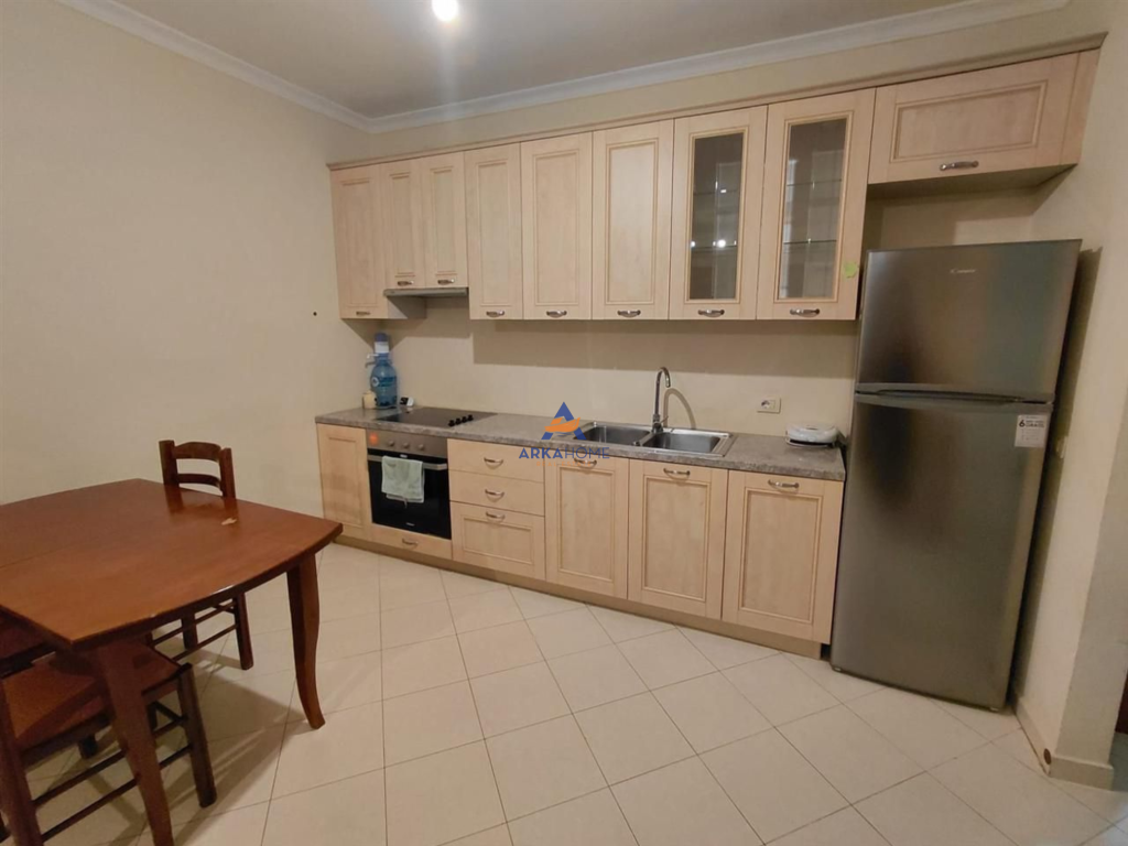 APARTMENT FOR RENT 2+1+BALCONY "UNAZA E RE" 45,000 LEKE.