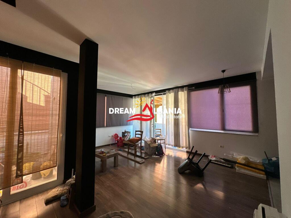 Apartment 3+1+2+verandas for sale at Tirana Golden Park near Amerikan 3 (ID 4131464)