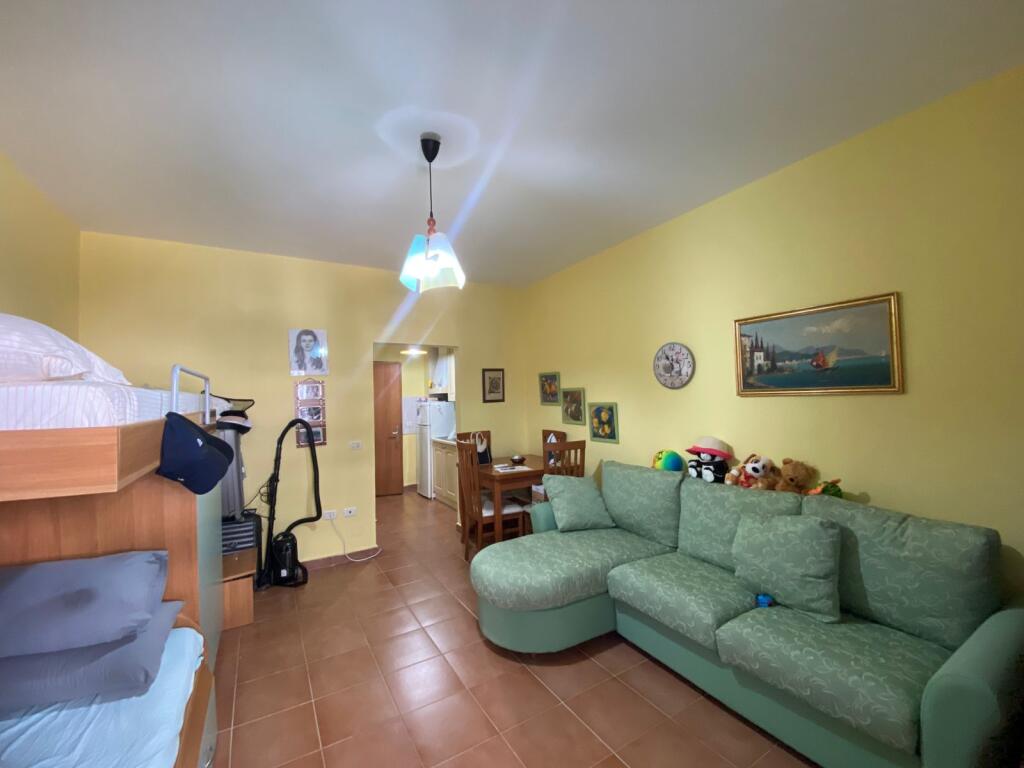 MONOLOCALE IN VENDITA A GOLEM!
