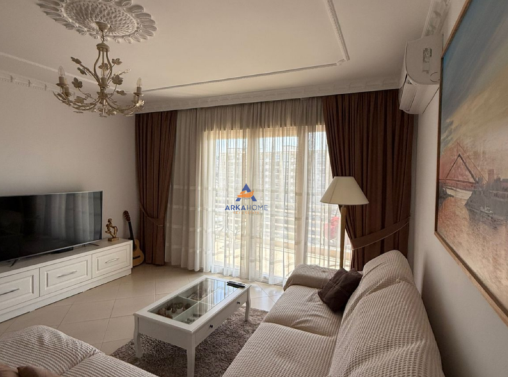 JEPET APARTAMENT ME QERA 2+1+BALLKON "UNAZA E RE" 600 EURO.