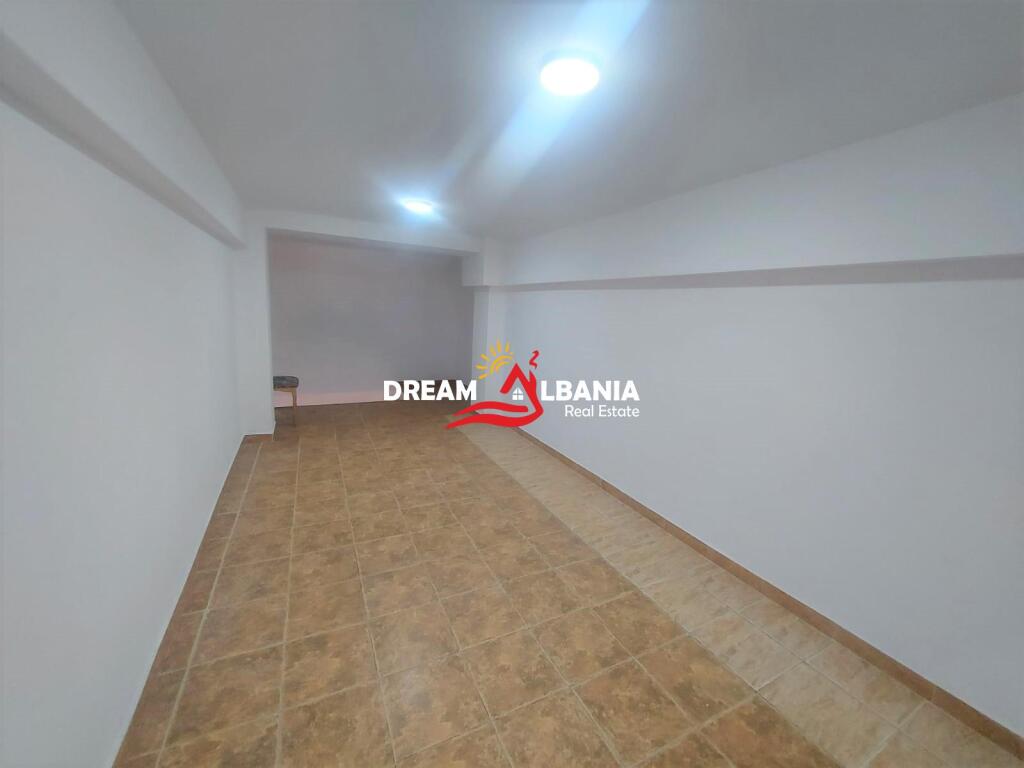 Office for rent in Kombinat near Health Center no.6 in Tirana (ID 4261816 )