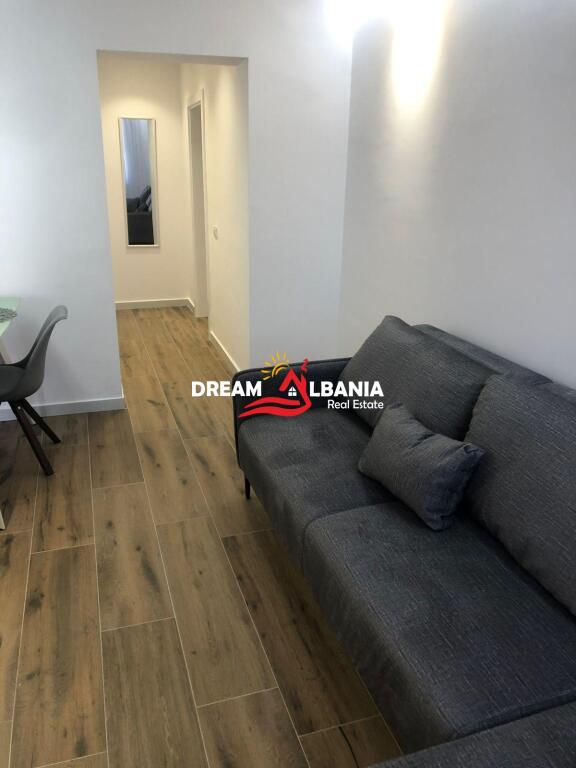 Shiten 2 apartamente 1+1 tek Pazari i Ri (ID 4139187)