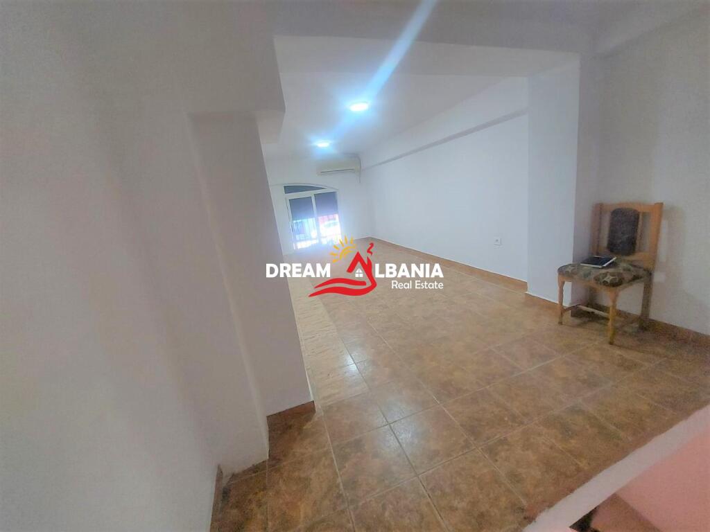 Office for rent in Kombinat near Health Center no.6 in Tirana (ID 4261816 )