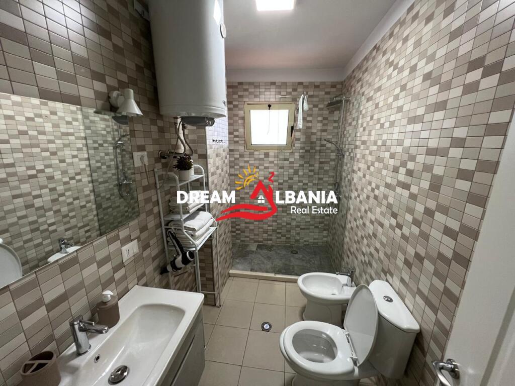 Apartament 2+1 me qera ne Qender te Tiranes tek Rruga e Bogdaneve (ID 42215137)