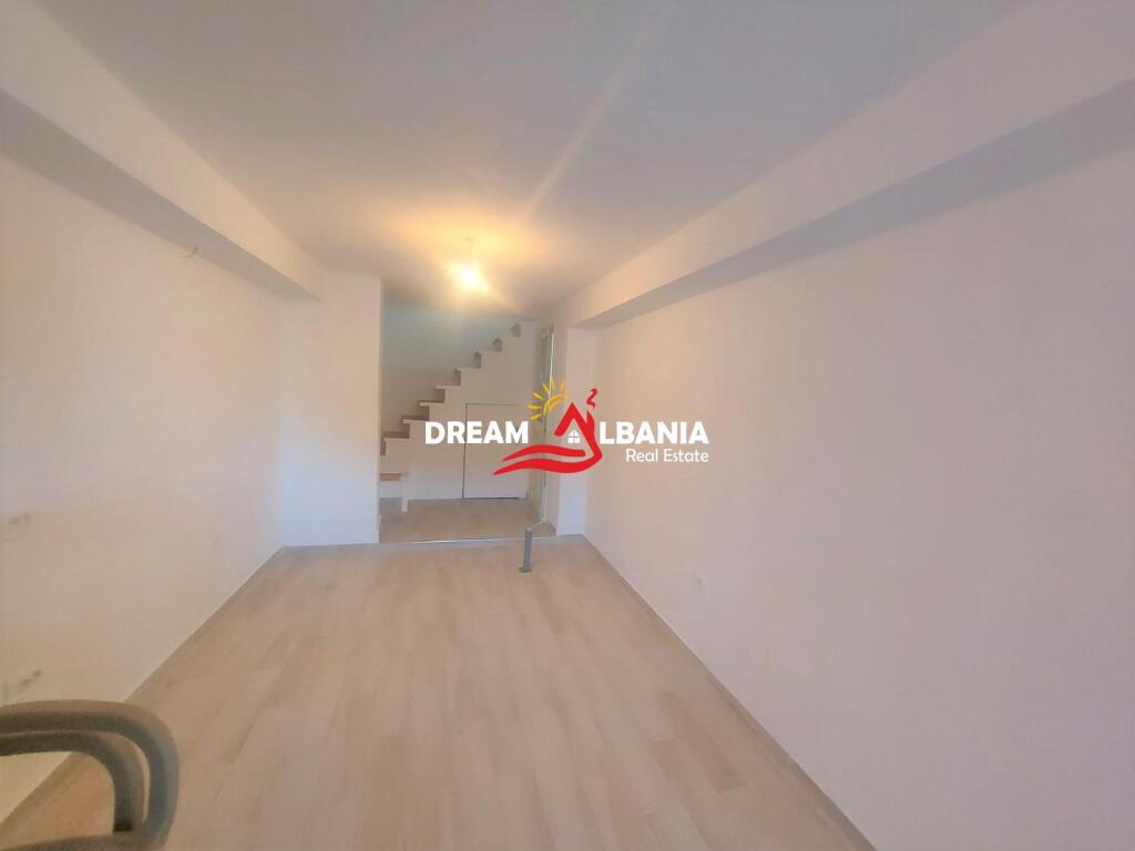 Office for rent in Kombinat near Health Center no.6 in Tirana (ID 4261816 )