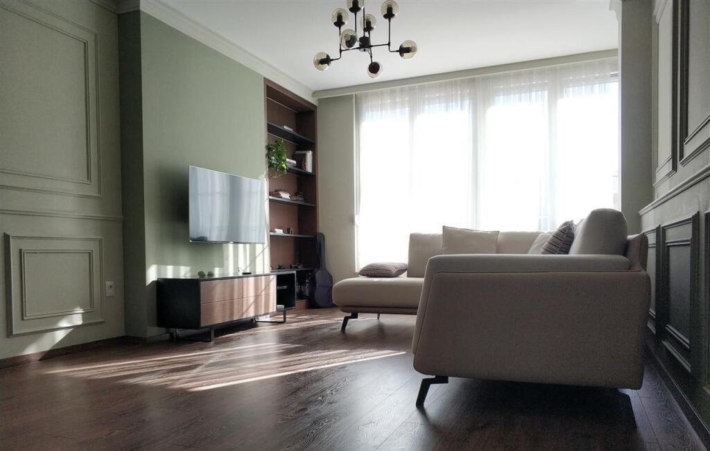 Super Apartament 2+1+2 me qera ne Qender te Tiranes/ Rr. Islam Alla (1100 Euro)