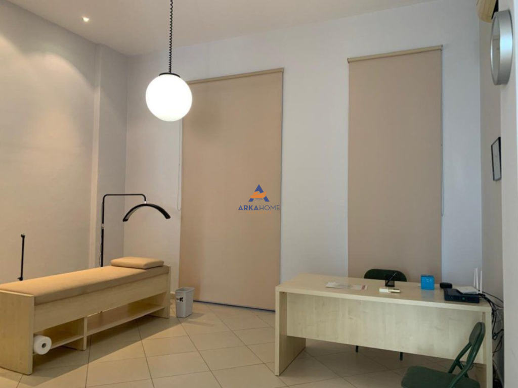 JEPET AMBIENT ZYRE " RRUGA E DIBRES" 430 EURO