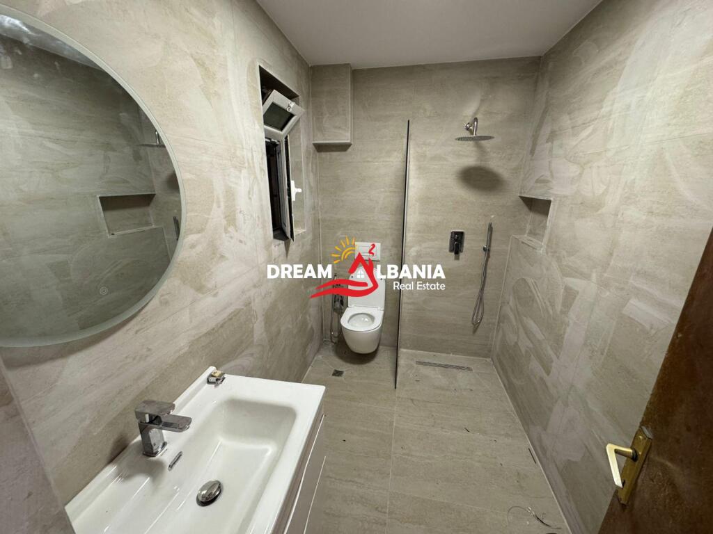 Office space ( Ap 3+1 ) for rent on Durres Street (ID 42711344)