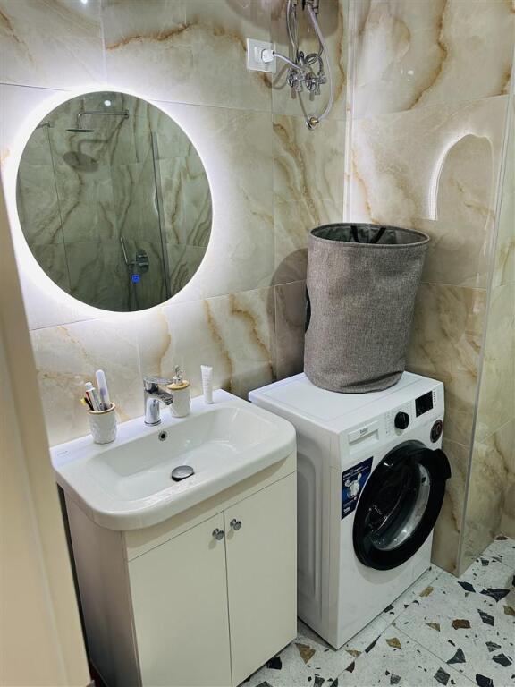 Super Apartment 1+1 for rent, Mangalem Complex (400 Euro)