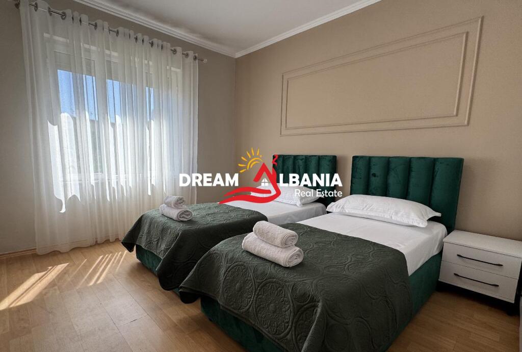 Super Apartament 2+1 me Qera ne Qender, prane Kafe Flora ne Tirane (ID 4229457)
