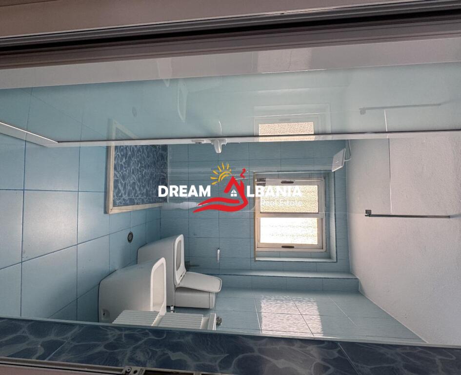 Super Apartament 2+1 me Qera ne Qender, prane Kafe Flora ne Tirane (ID 4229457)