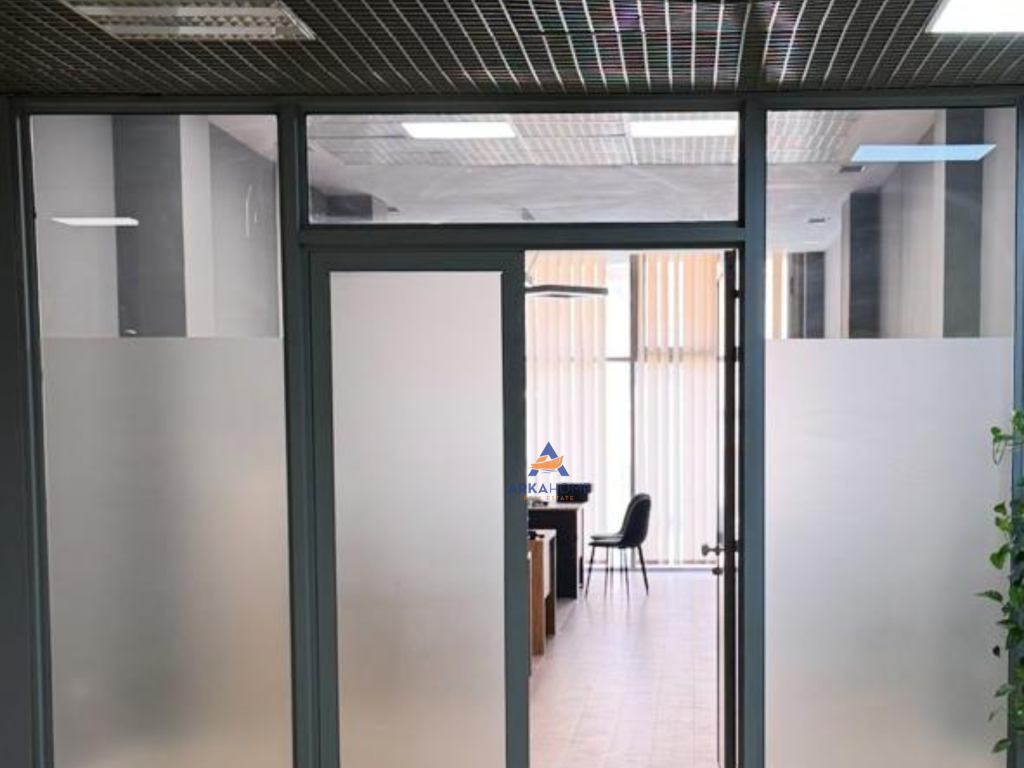 LOCALE IN AFFITTO 60M2 "VIA KAVAJES, CONDOR CENTER" 800 EURO