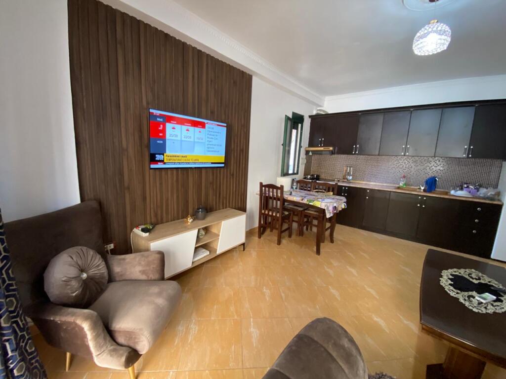 SHITET APARTAMENT 1+1 PRANE KLAJDI RESORT, GOLEM!