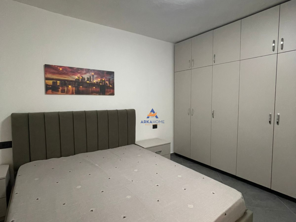 JEPET APARTAMENT 2+1 ME QERA "RRUGA RIZA CEROVA" 600 EURO