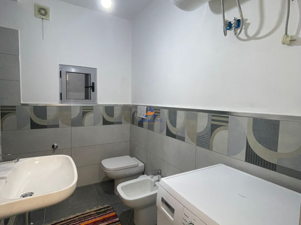 JEPET APARTAMENT 2+1 ME QERA "RRUGA RIZA CEROVA" 600 EURO