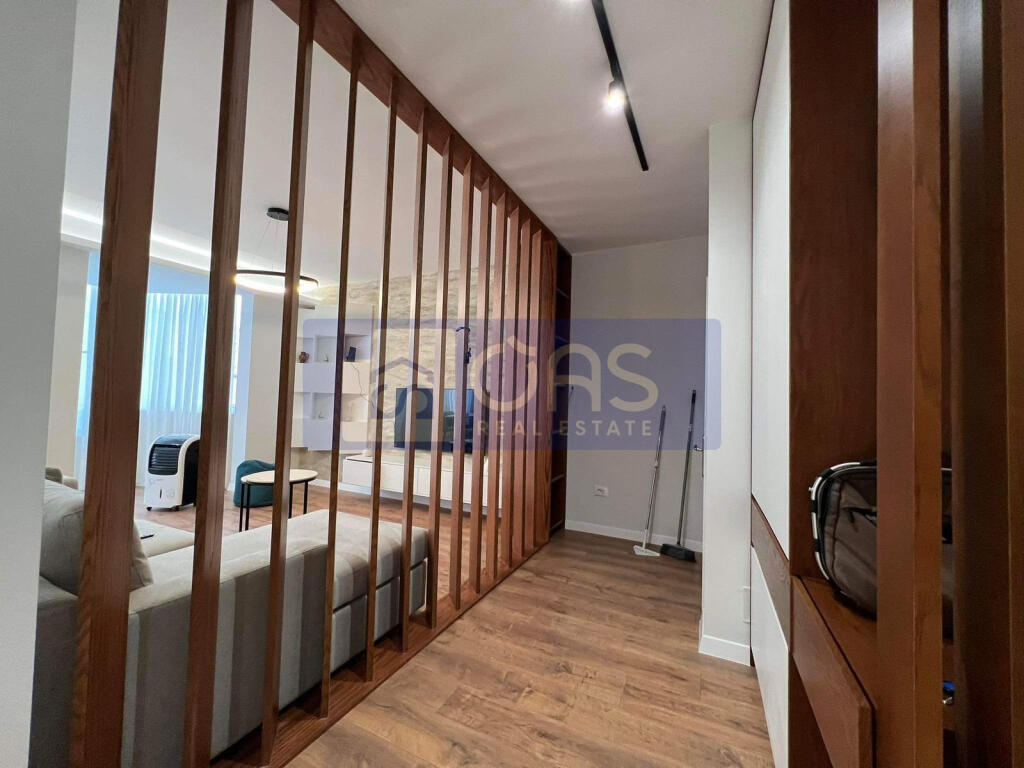 ◦ Jepet Apartament me qera  2+1+2  tek Mbikalimi i Komunes Parisit