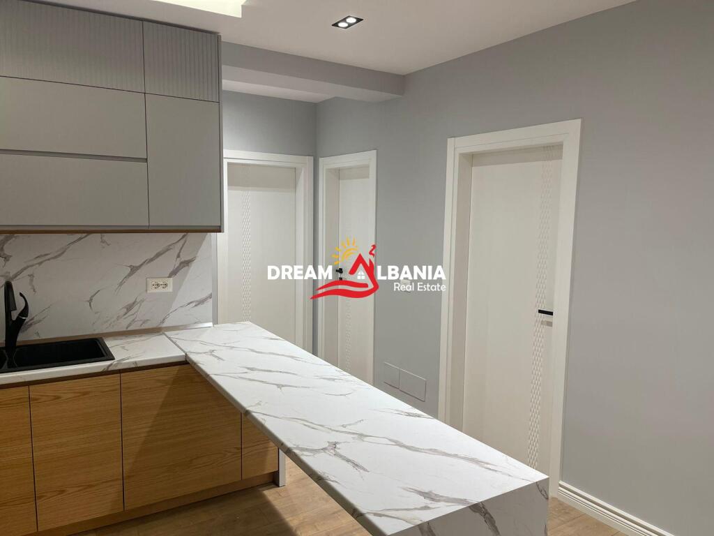 Apartment 2+1 for rent at Fusha e Aviacionit, near the University “Zoja e keshillit te Mire” in Tirana (ID 42214560)