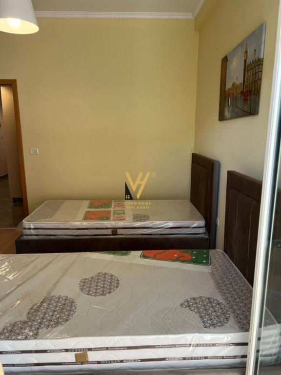 JEPET APARTAMENT 2+1+2+3BLK ME QERA TE LIQENI I THATE 850 EURO